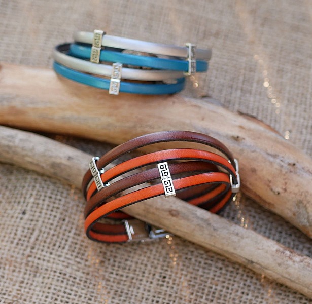 Dobbelt l&aelig;derarmb&aring;nd i duo med etniske stil sl&oslash;jfer