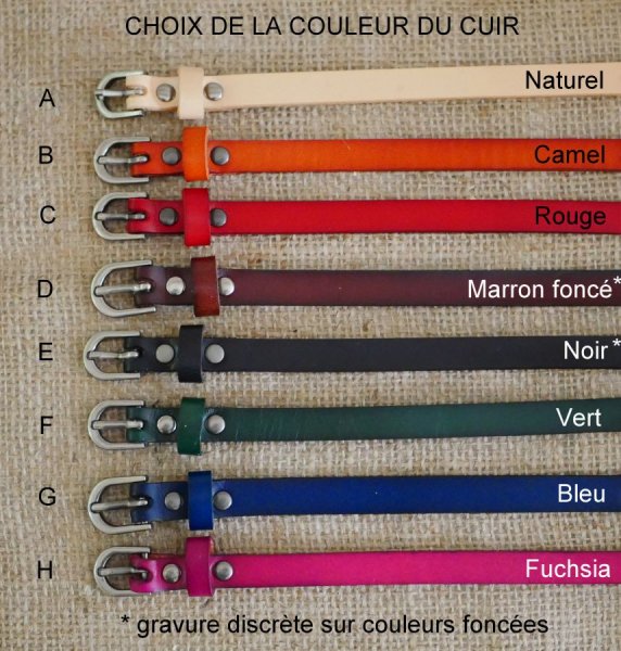 Graveret l&aelig;derarmb&aring;nd med s&oslash;lvsp&aelig;nde, der kan personligg&oslash;res ved gravering