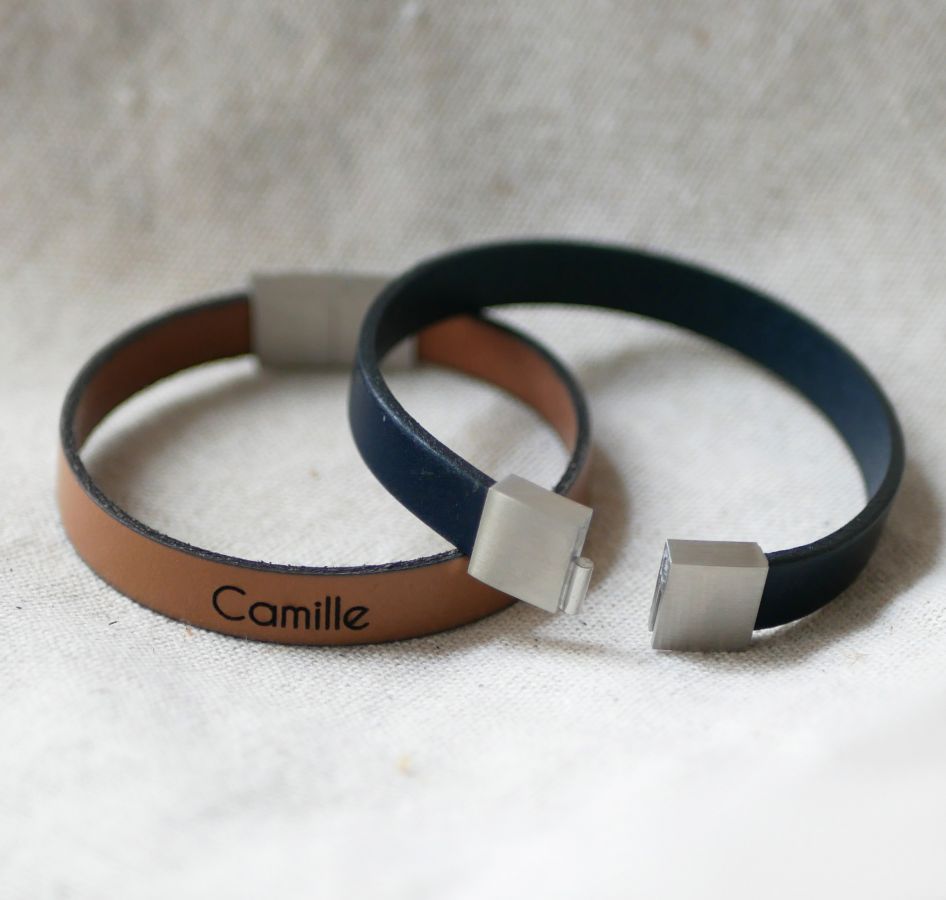 Læderarmbånd, der kan personliggøres ved gravering elegant magnetlås