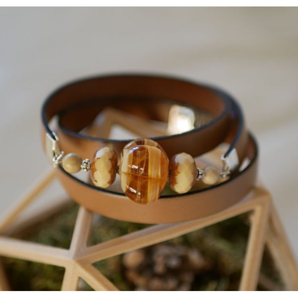 Kvinder armb&aring;nd L&aelig;der og Lampwork perler tredobbelt drejning til personlig tilpasning 