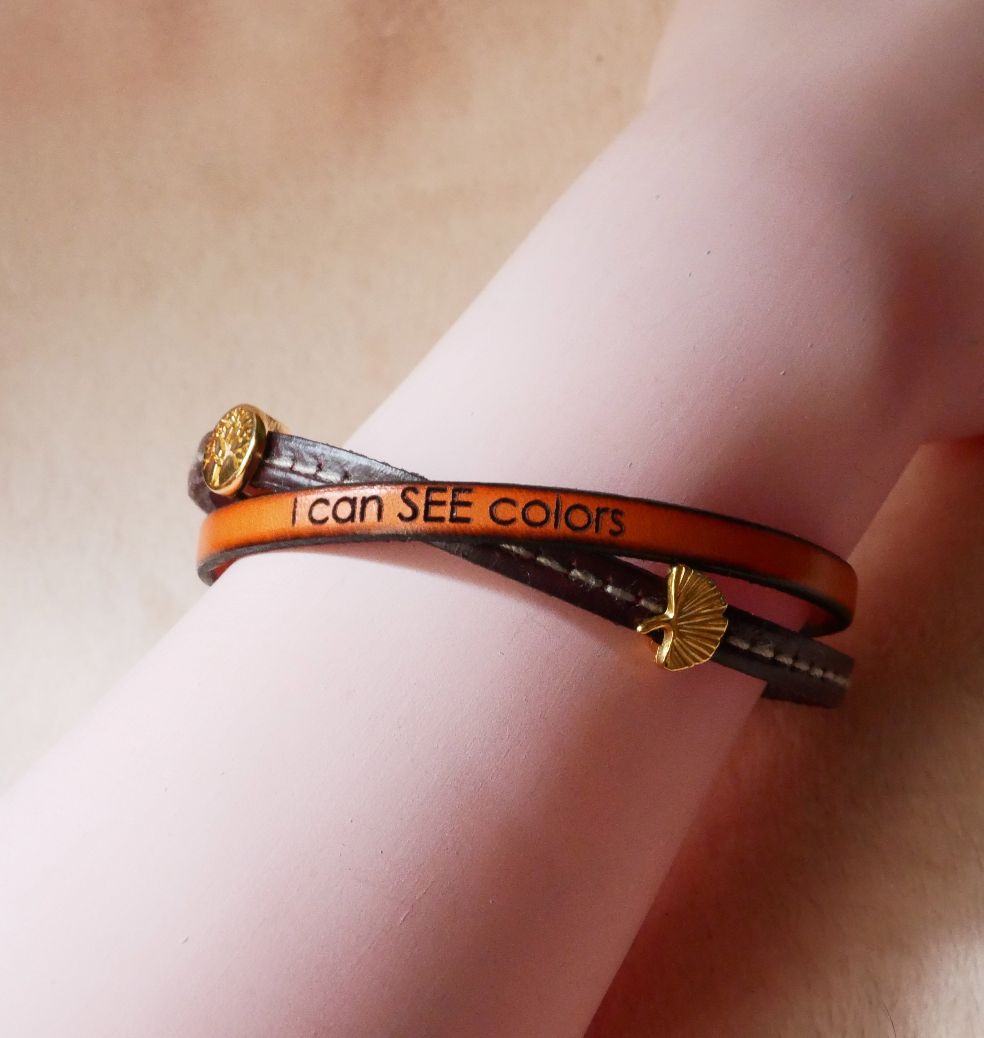 Guldbelagt Twist l&aelig;derduoarmb&aring;nd til kvinder 