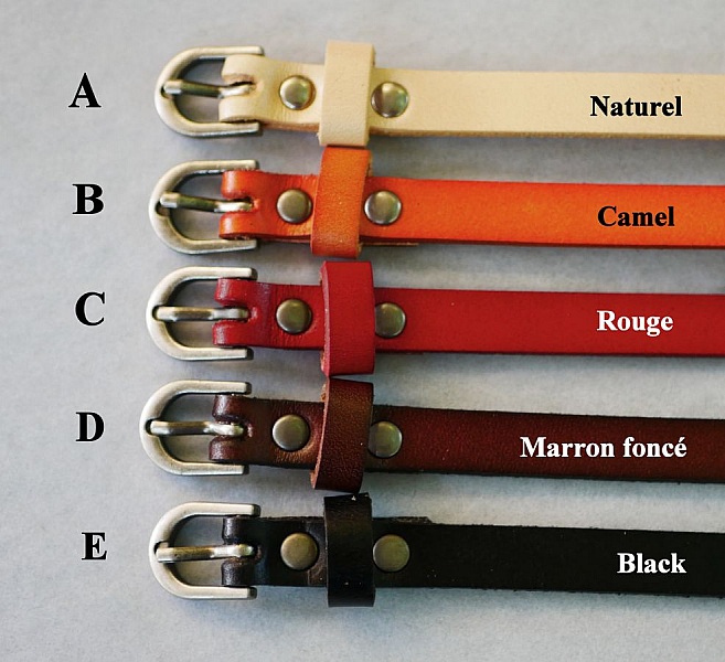 M&aelig;nds graveret l&aelig;derarmb&aring;nd m&oslash;rkebrun med s&oslash;lvsp&aelig;nde, der skal personligg&oslash;res