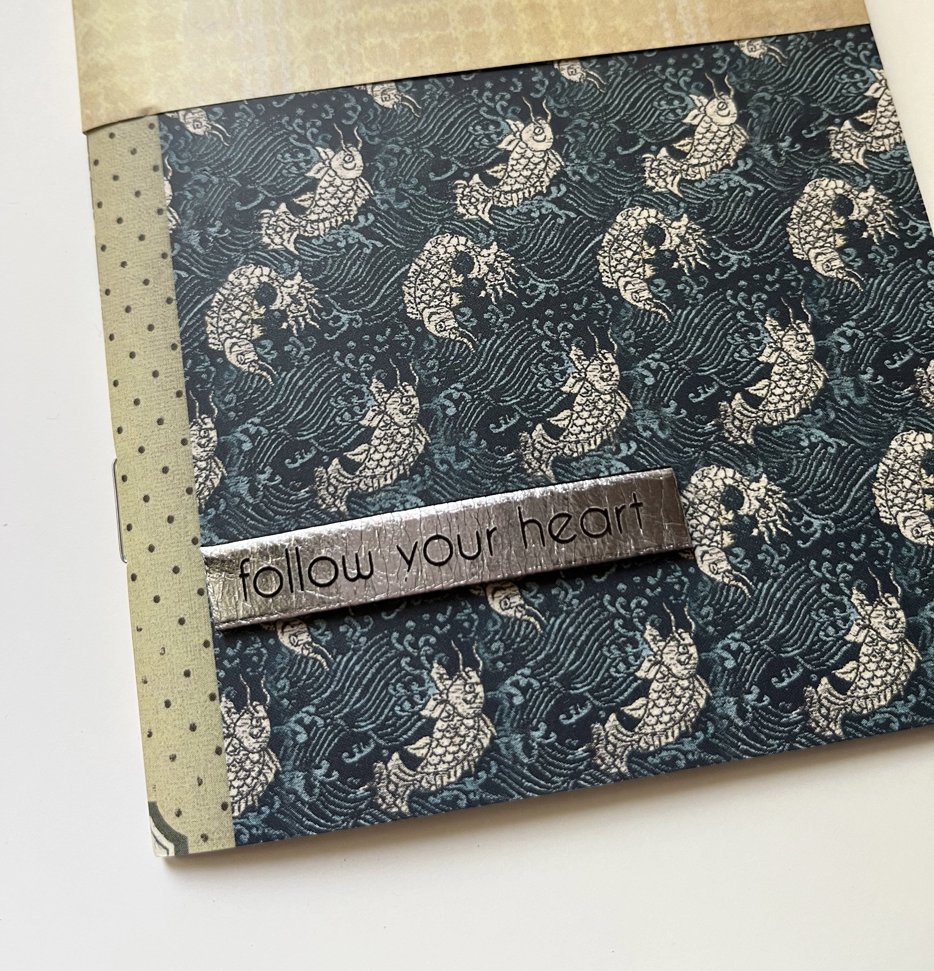 Ensemble stickers en cuir grav&eacute; de messages inspirants