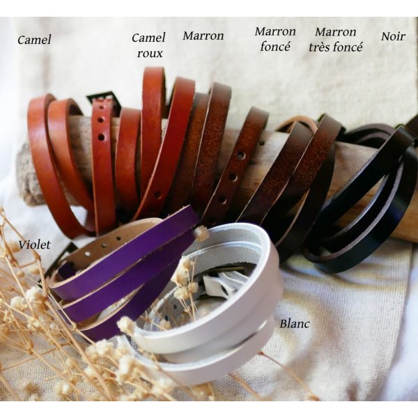 L&aelig;derarmb&aring;ndsur med tr&aelig;cabochon, der skal indgraveres