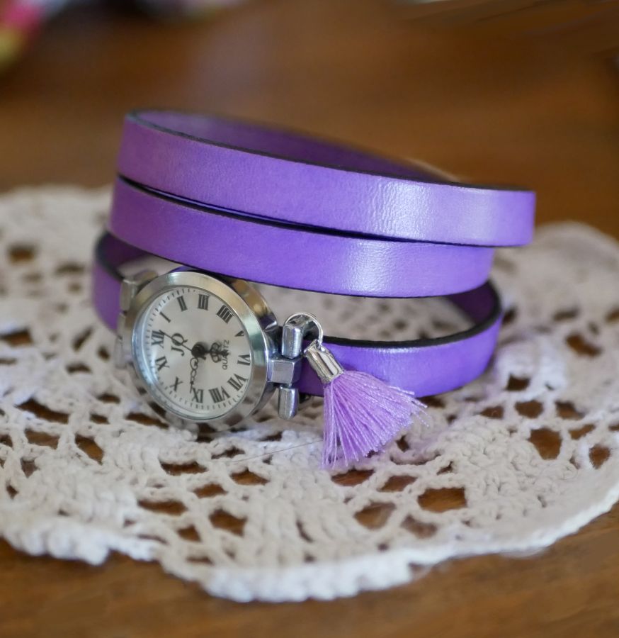 Læderarmbånd ur Lilac 2 eller 3 runder med pompon