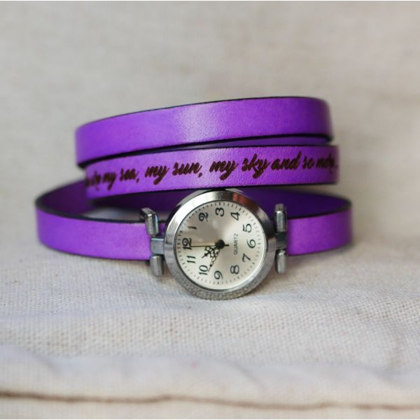 Tilpasbart multi-turn ur med s&oslash;lvfarvet urskive 