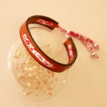 Florâme-armbånd med Phoebe Rose liberty-bånd på brunt læder